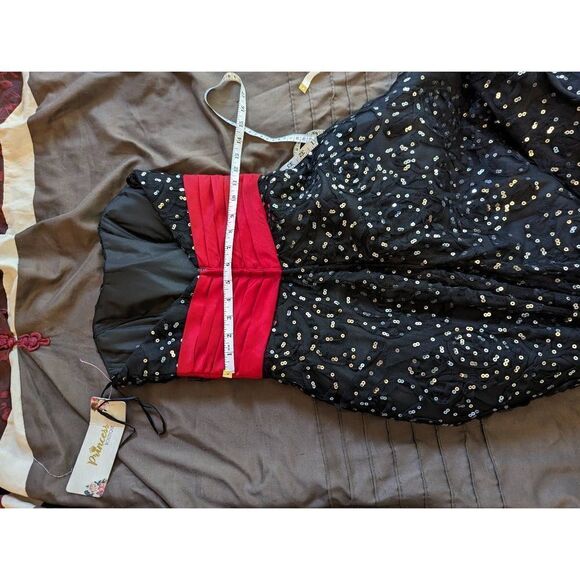 EVENINGS by allure sequined black and red strapless ballgown sz 0 - Picture 5 of 7